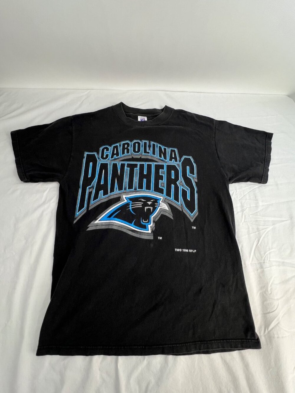 Vintage 1996 Carolina Panthers Logo 7 NFL Black Graphic T-Shirt Size Large